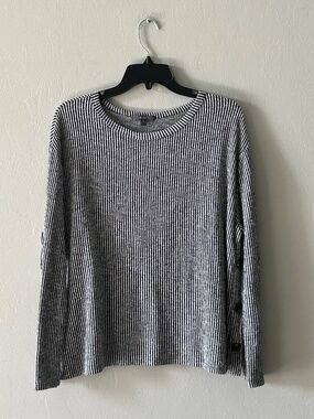 Gyft Stripped Ribbed Decorative Buttons Blue M Top Nautical Cozy Parisian Chic
